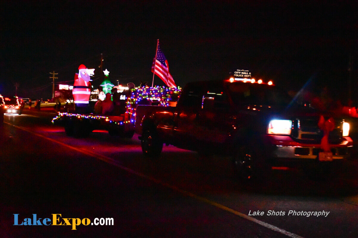Laurie Christmas Parade 059-4.jpg
